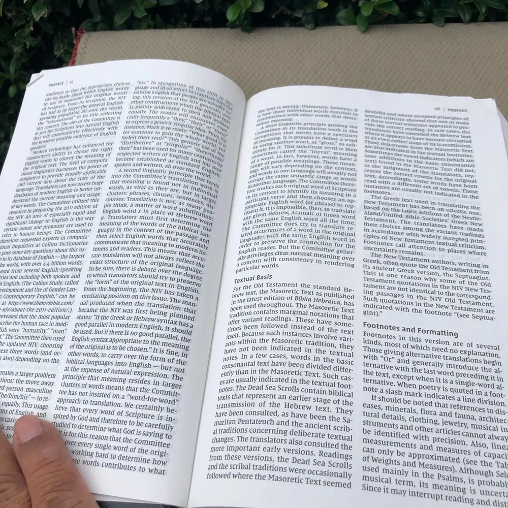 Holy Bible New International Version by Zondervan 2011